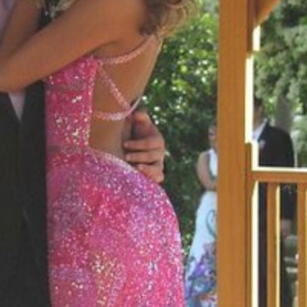 Pink prom/formal dress - Picture 6 of 8